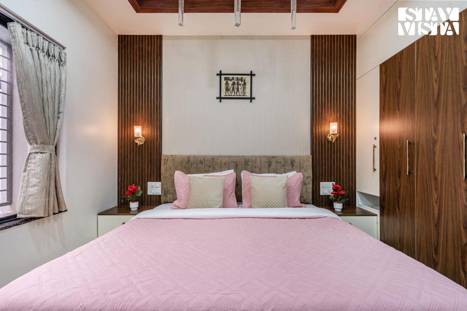 Serenity Meadows With Pool By Veo - Part Of Stayvista Nashik Eksteriør billede